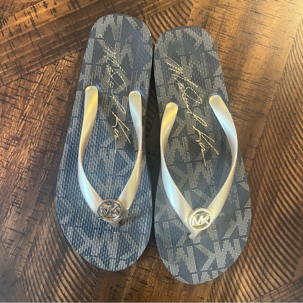 Michael Kors Brown and Gold Patterned Flip Flops